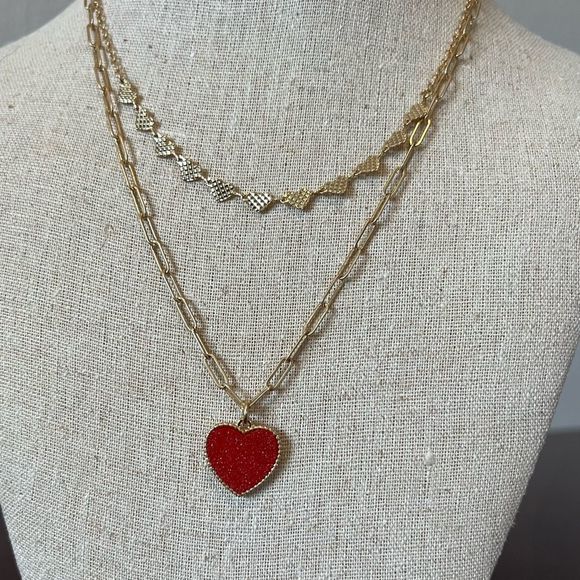 NEW Two Layered Druzy Heart Pendant Necklace in Matte Gold - Picture 5 of 6